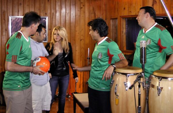 shakira20100423190925.jpg