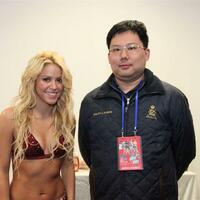 Shak_backstage_28129.jpg