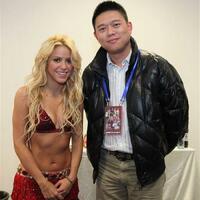 Shak_backstage_28229.jpg