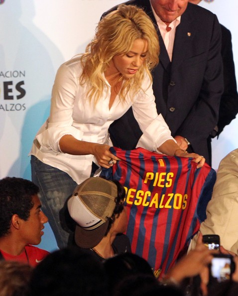 Shakira2BShakira2BAttends2BPies2BDescalzos2Bpique2BPress2B28.jpg