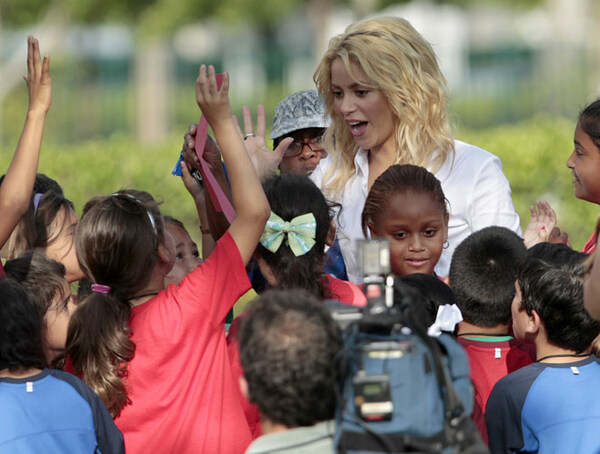 shakira2Bpress2Bpique2Bmiami_281629.jpg