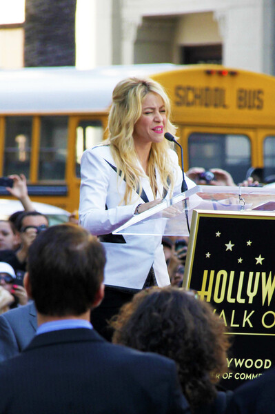 STAR_Shakira_281529.jpg