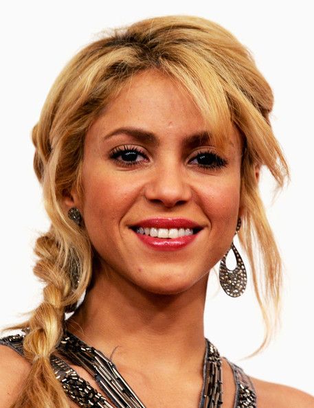 Shakira2B20112BLatin2BRecording2BAcademy2BPerson2BXAzTz0DHMUwl.jpg