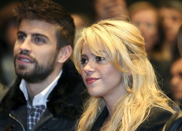 Shakira2BShakira2BGerard2BPique2BDos2BVidas2B-Ky_8VG136Yl.jpg