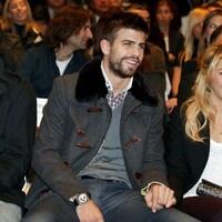 Shakira2BShakira2BGerard2BPique2BDos2BVidas2Bo73WnT43FJWl.jpg