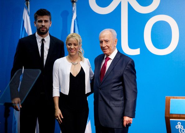 Shakira2BPop2BStar2BShakira2BMeets2BIsraeli2BPresident2BEjLZF-7Q3Rkl.jpg