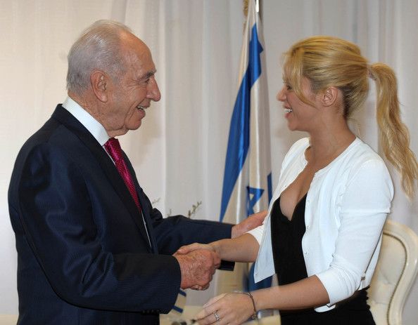 Shakira2BPop2BStar2BShakira2BMeets2BIsraeli2BPresident2BgLzwZlTEjmWl.jpg