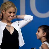 Shakira2BPop2BStar2BShakira2BMeets2BIsraeli2BPresident2Bs6coqTfpcHul.jpg