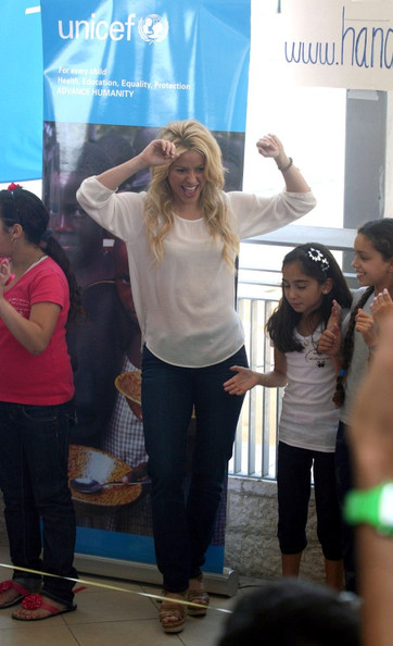 Shakira2BShakira2BVisits2BIsreal2B2KbYQBlIMBvl.jpg