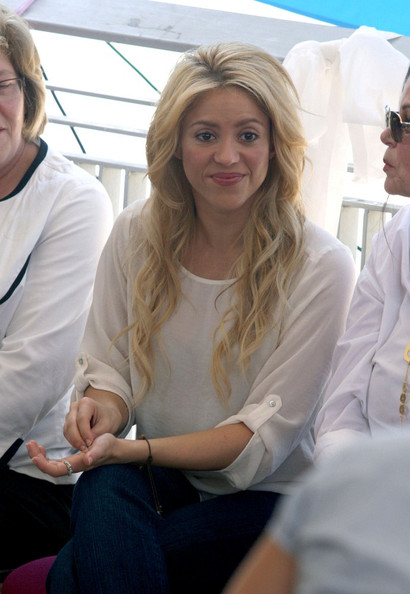 Shakira2BShakira2BVisits2BIsreal2BKzPedFxeLU7l.jpg