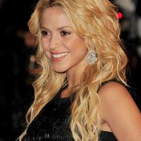 Shakira2BNRJ2BMusic2BAwards2B20112BRed2BCarpet2BArrivals2BMcre2dgVRmel.jpg