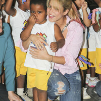 Shakira2BShakira2BXuxa2BCity2BGod2BRio2Bde2BJaneiro2BfioWrMeleAsl.jpg