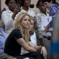 82002_Shakira_Haiti8_122_386lo.jpg