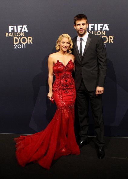 Shakira2BFIFA2BBallon2BGala2B20112BHw0LE_ohFKYl.jpg