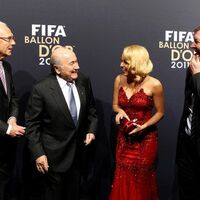 Shakira2BFIFA2BBallon2BGala2B20112BDKo9mNJvc4fl.jpg