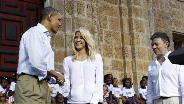 shakira_obama_cartagena2B2525283252529.jpg