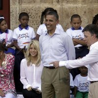 shakira_obama_cartagena2B2525281252529.jpg