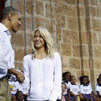shakira_obama_cartagena2B2525283252529.jpg
