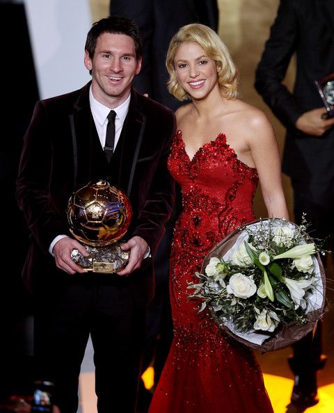 Shakira2BFIFA2BBallon2BGala2B20112BHg1gLVwNVLcl.jpg