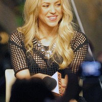 SHAKIRA_050613_2_015.jpg