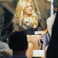 SHAKIRA_SHOW2_283029.jpg