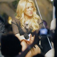 SHAKIRA_SHOW2_283529.jpg