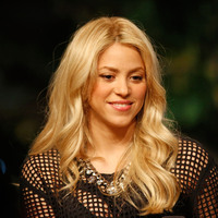 Shakira_EXTRA_show_282129.jpg