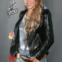 Shakira2BNBC2BVoice2BSeason2B42BRed2BCarpet2BEvent2BmWCR1ok6cb4x.jpg