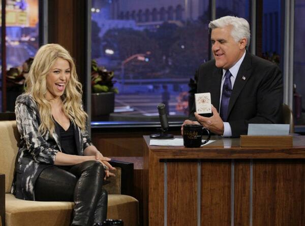 shakira_tonight_show_msb2B2525284252529.jpg