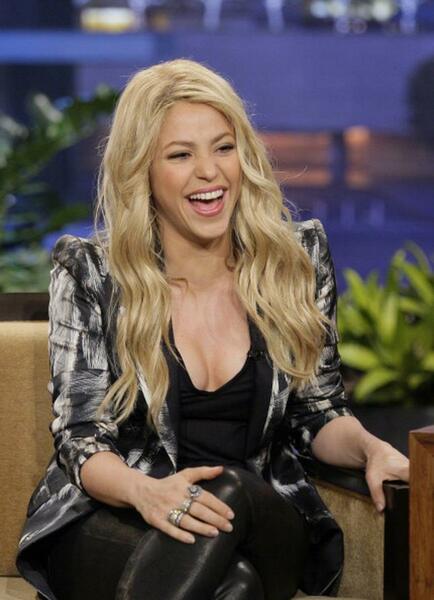 shakira_tonight_show_msb2B2525286252529.jpg