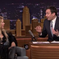 Shakira-jimmy-fallon-3-25-2014-2.jpg