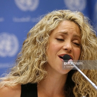 489549254-singer-shakira-sings-during-a-press-gettyimages.jpg