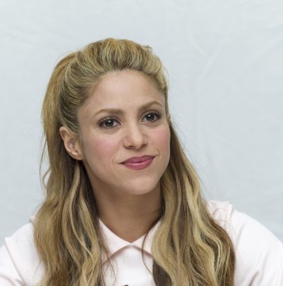 Shakira-a-la-conference-de-presse-de-Zootopia-a-Los-Angeles-le-17-fevrier-2016-405x410.jpg