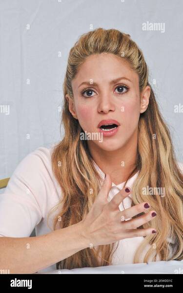 shakira-at-the-hollywood-foreign-press-association-press-conference-for-zootopia-held-in-beverly-hills-ca-on-february-17-2016-2EWDD1C.jpg