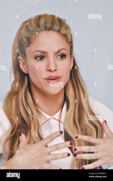 shakira-at-the-hollywood-foreign-press-association-press-conference-for-zootopia-held-in-beverly-hills-ca-on-february-17-2016-2EWDD1Y.jpg