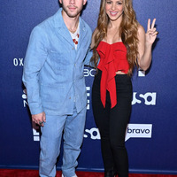 shakira-nick-jonas-nbc-2022-1.jpg