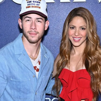 shakira-nick-jonas-nbc-upfront.jpg