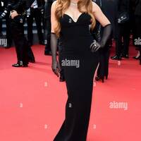 cannes-france-25th-may-2022-75th-cannes-film-festival-2022-red-carpet-film-elvis-pictured-shakira-credit-in.jpg