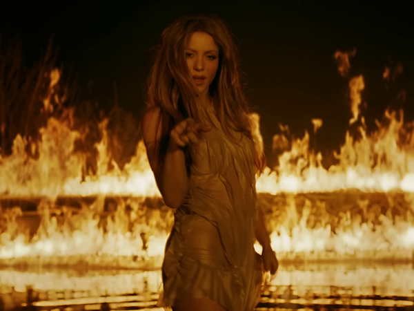 TQG_www_shakira-online_fr_00060.png