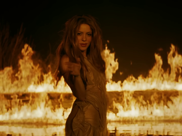 TQG_www_shakira-online_fr_00061.png