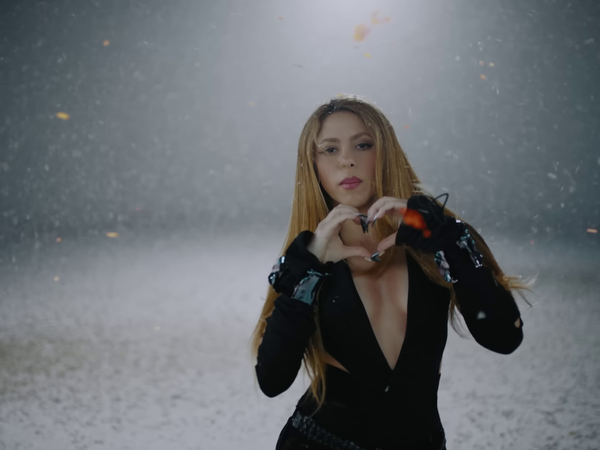 TQG_www_shakira-online_fr_00141.png