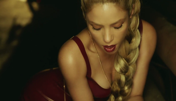 perrofiel_www_shakira-online_fr_00019.png