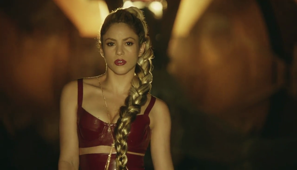 perrofiel_www_shakira-online_fr_00037.png