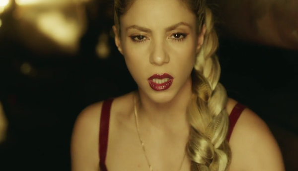 perrofiel_www_shakira-online_fr_00055.png