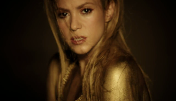 perrofiel_www_shakira-online_fr_00239.png