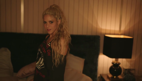 meenamore_www_shakira-online_fr_00215.png