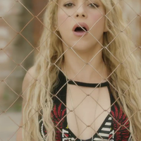 meenamore_www_shakira-online_fr_00040.png