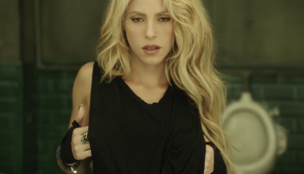 chantajesalsa_www_shakira-online_fr_00130.jpg