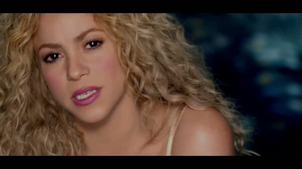 NMADO_www_shakira-online_fr_00025.jpg