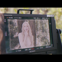 meenamoremakingof_www_shakira-online_fr_00025.png